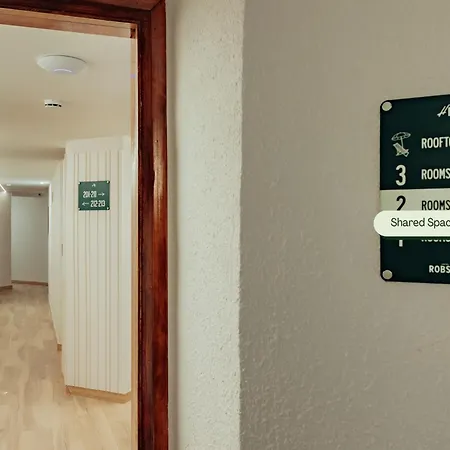 Robson - Smart Hotel 2*