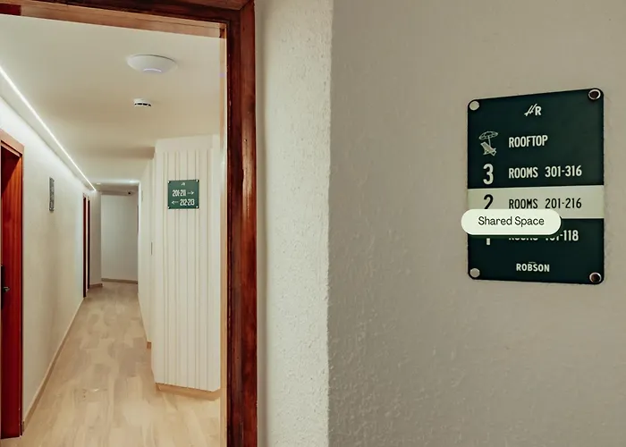 Robson - Smart Hotel 2*